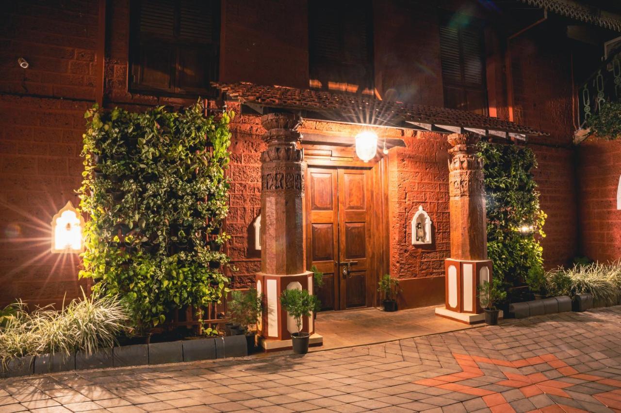 Sawantwadi Palace Boutique Art Hotel Exteriör bild