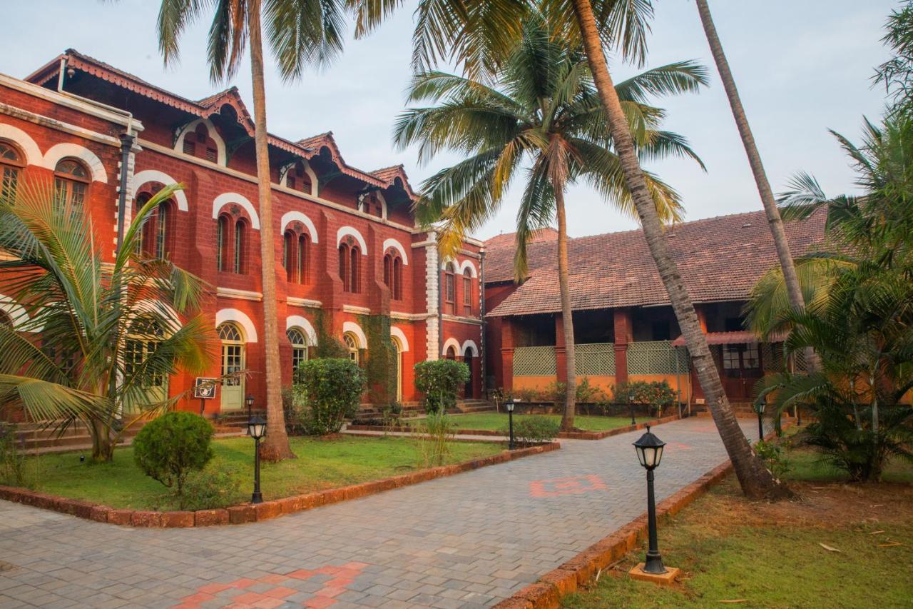 Sawantwadi Palace Boutique Art Hotel Exteriör bild