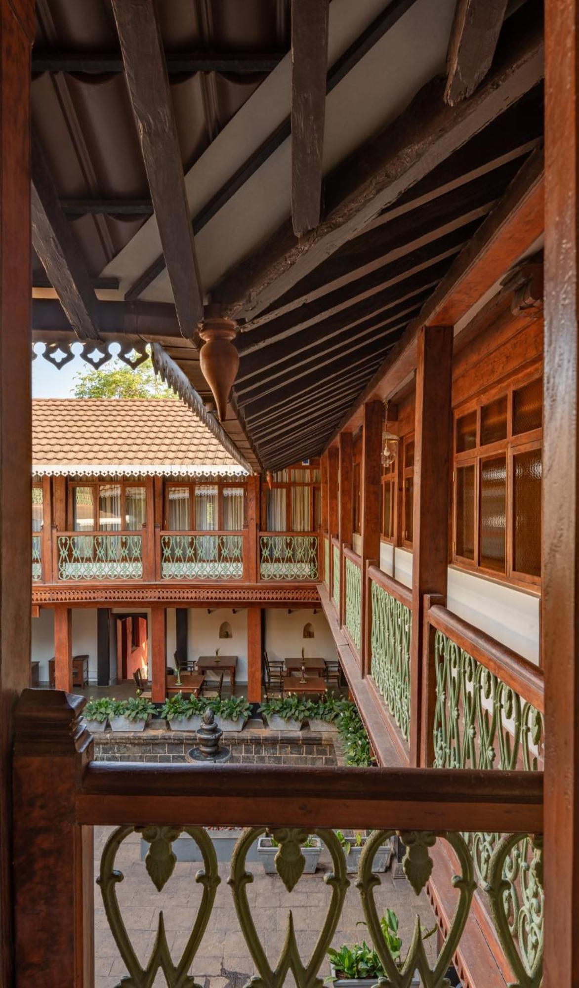 Sawantwadi Palace Boutique Art Hotel Exteriör bild