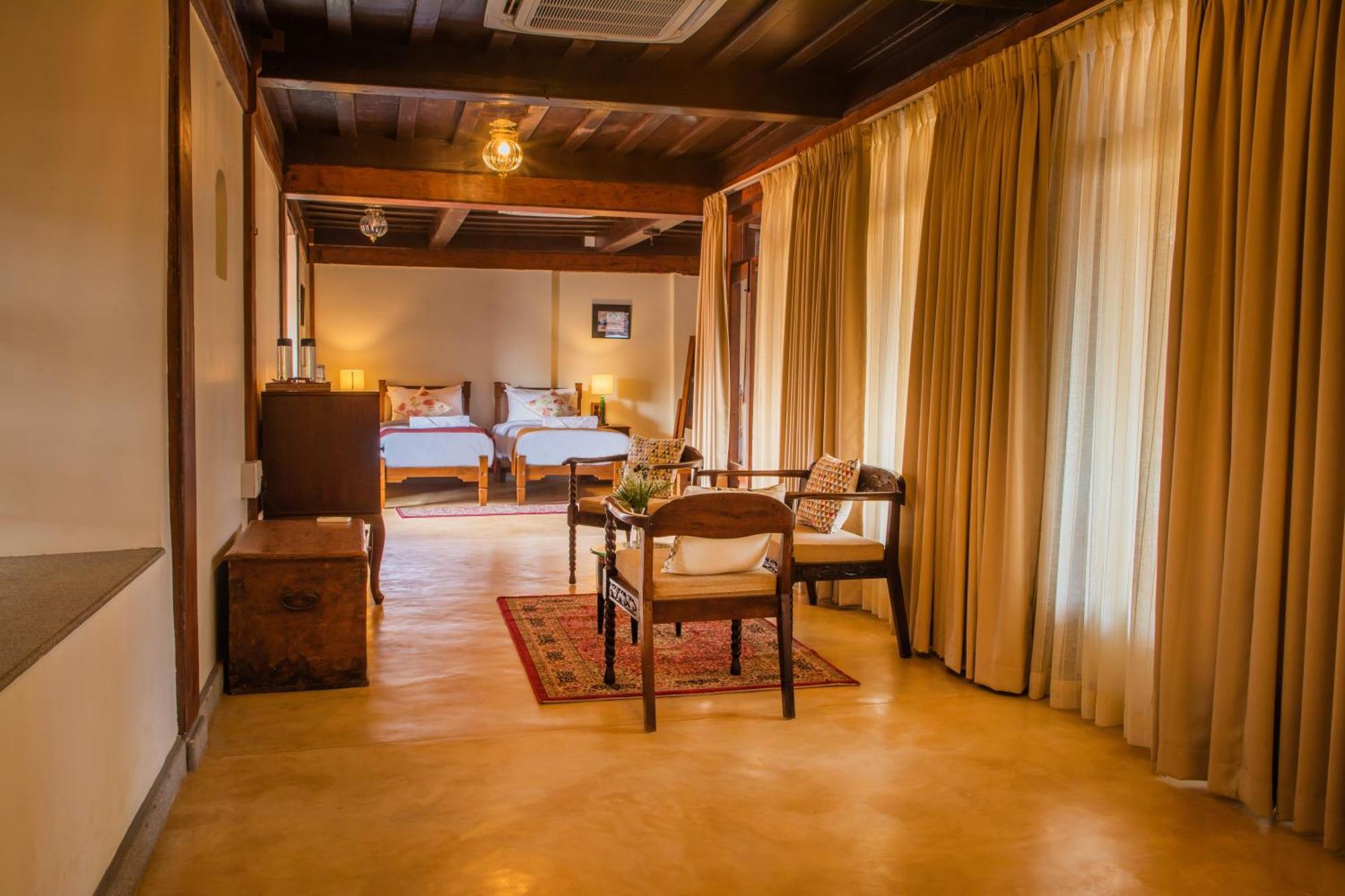 Sawantwadi Palace Boutique Art Hotel Exteriör bild