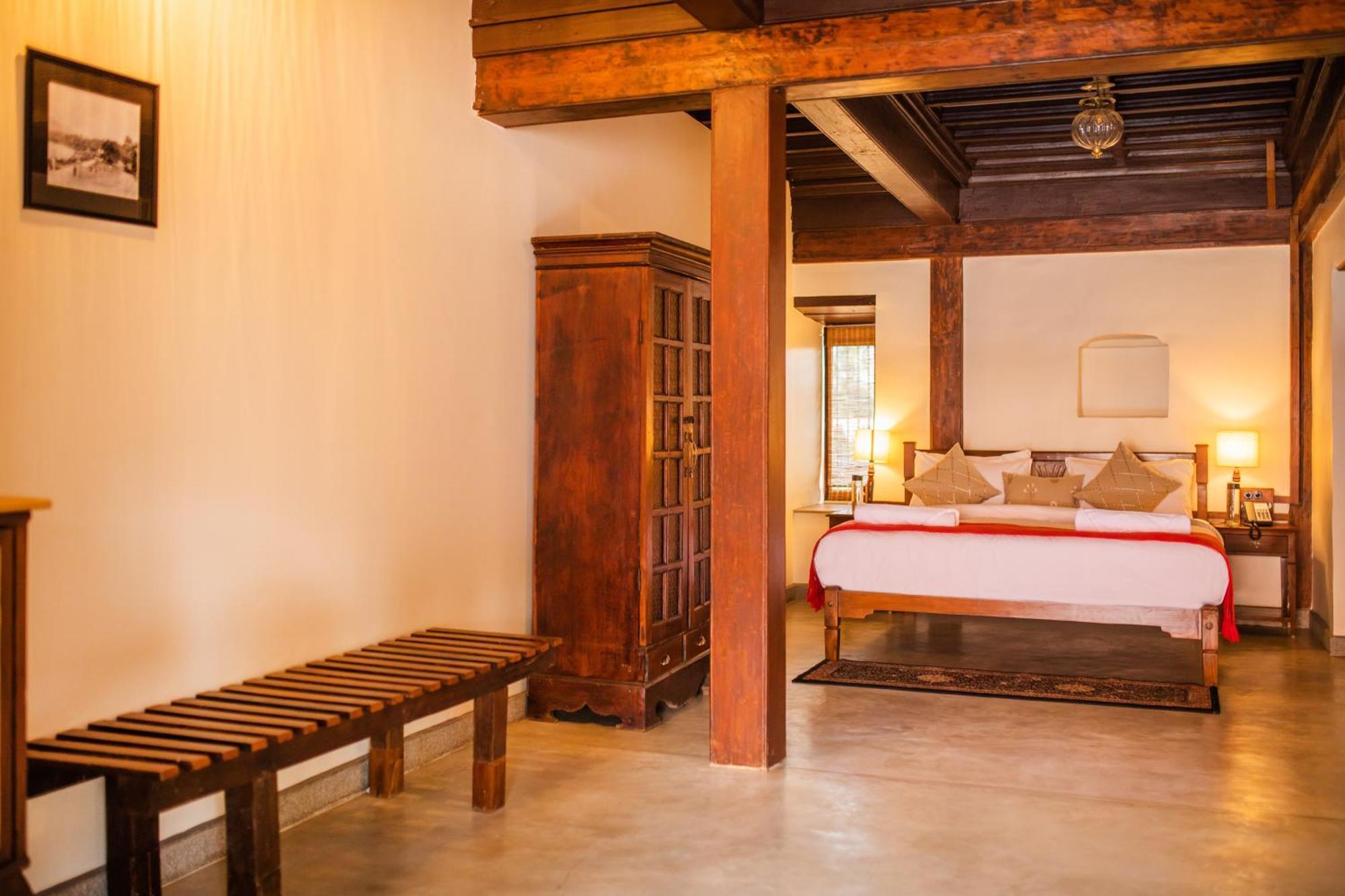 Sawantwadi Palace Boutique Art Hotel Exteriör bild