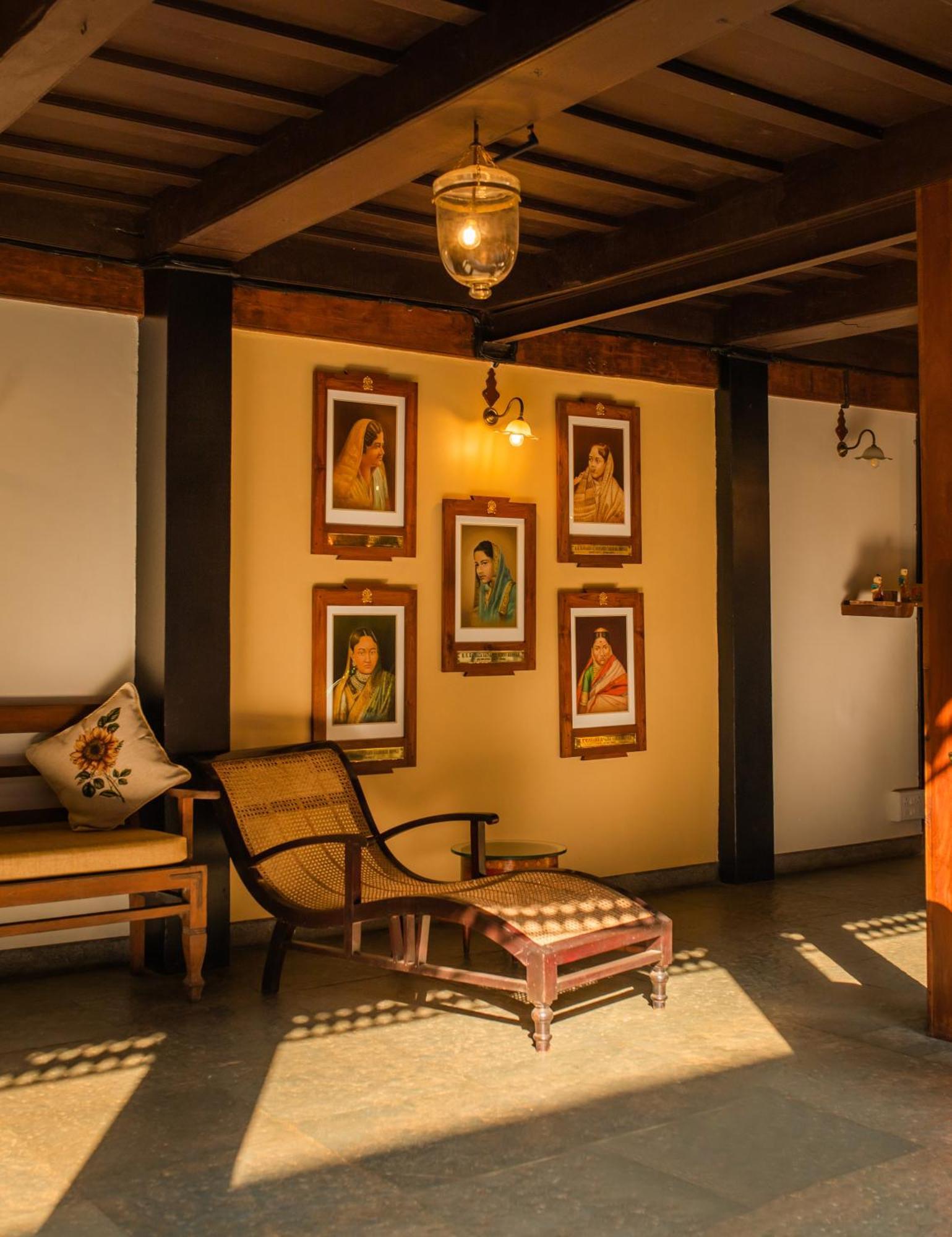 Sawantwadi Palace Boutique Art Hotel Exteriör bild